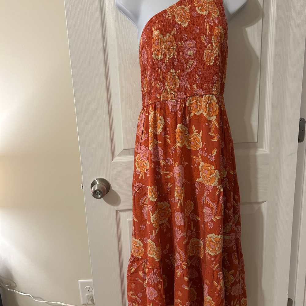 Like New Red Floral One-Shoulder Dress